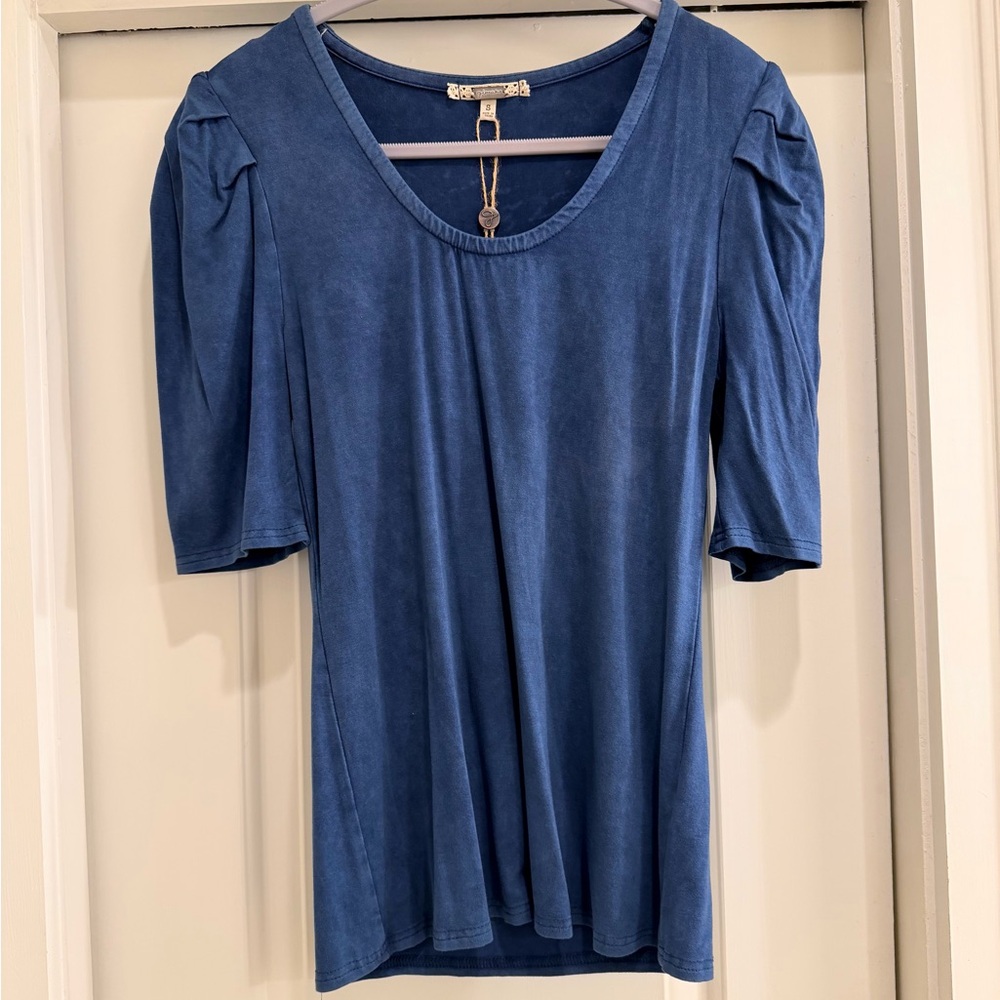 Gimmicks Washed Blue Triblend Short Sleeve Top